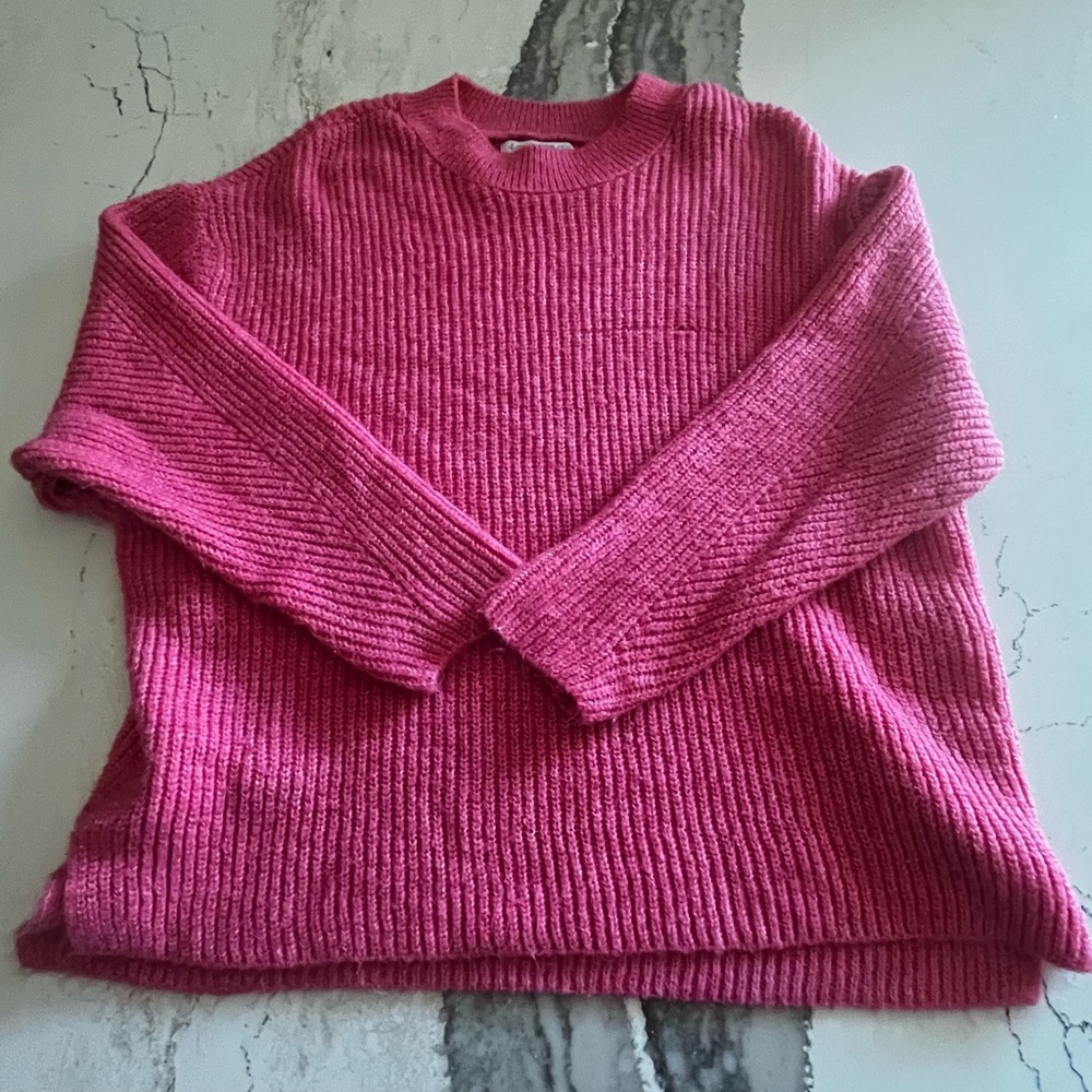 Stradivarius Fuchsia Crew Neck Sweater